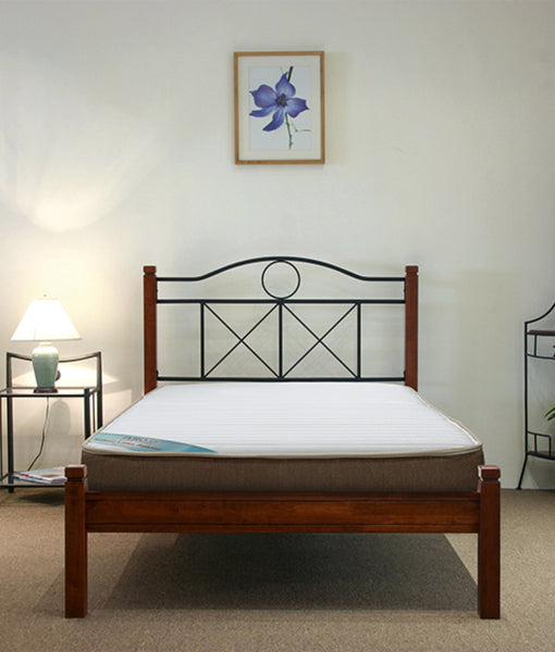 Main image of the Organic Latex mattress from ZeroG Mattress.